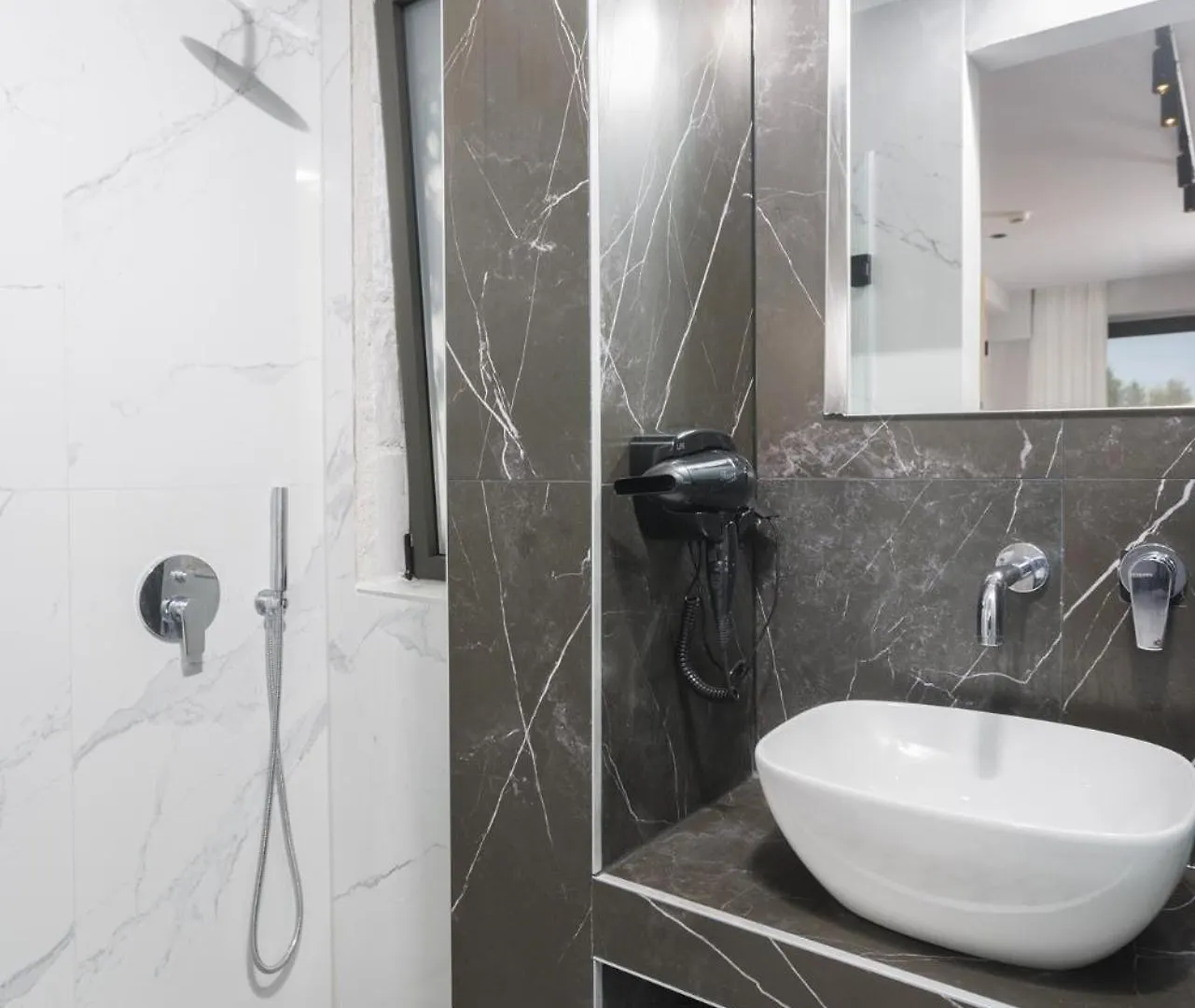 Hotel de apartamente Rigas Boutique Rooms Pefkochori Grecia